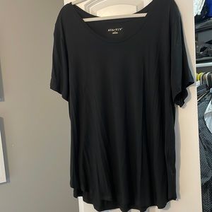 Ava & Viv soft and stretchy t-shirt -Nice quality!